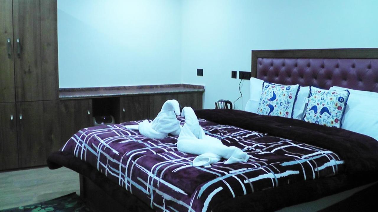 Hotel Jakhu Heights Shimla Bagian luar foto