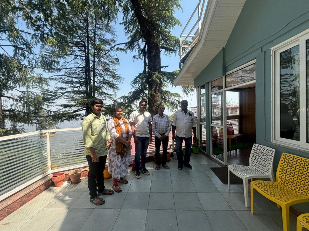 Hotel Jakhu Heights Shimla Bagian luar foto