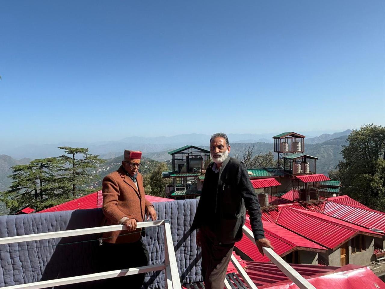 Hotel Jakhu Heights Shimla Bagian luar foto